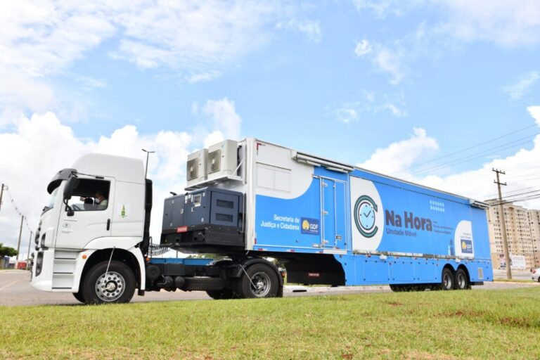 FOTO-CARRETA-NA-HORA-1068x712